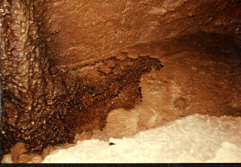 EC-AE-FFR-Crystals3