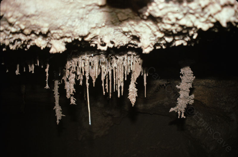 EC-AE-MF-Stalactites1