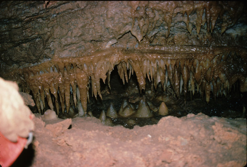 EC-LLP-EP-Stalactites2