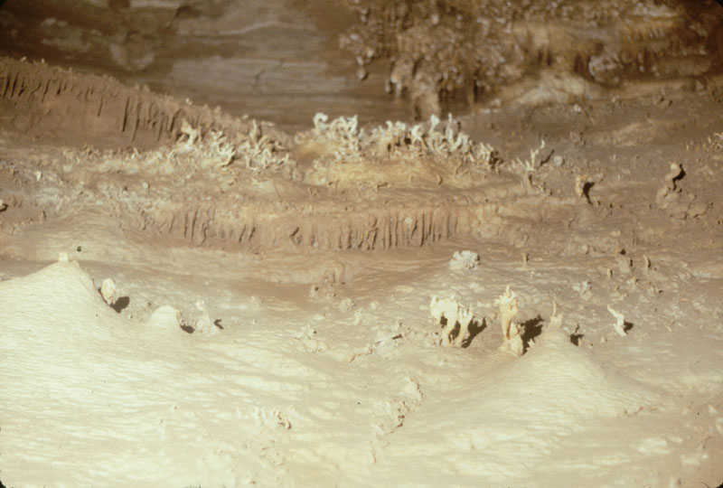 EC-EM-CR-Helectites15